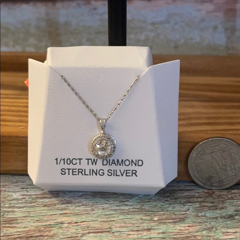 Sterling silver diamond pendant necklace
